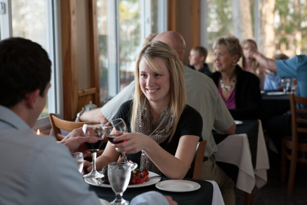 Atmosphere guests enjoying a meal