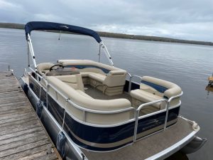 rentals bennington pontoon boat